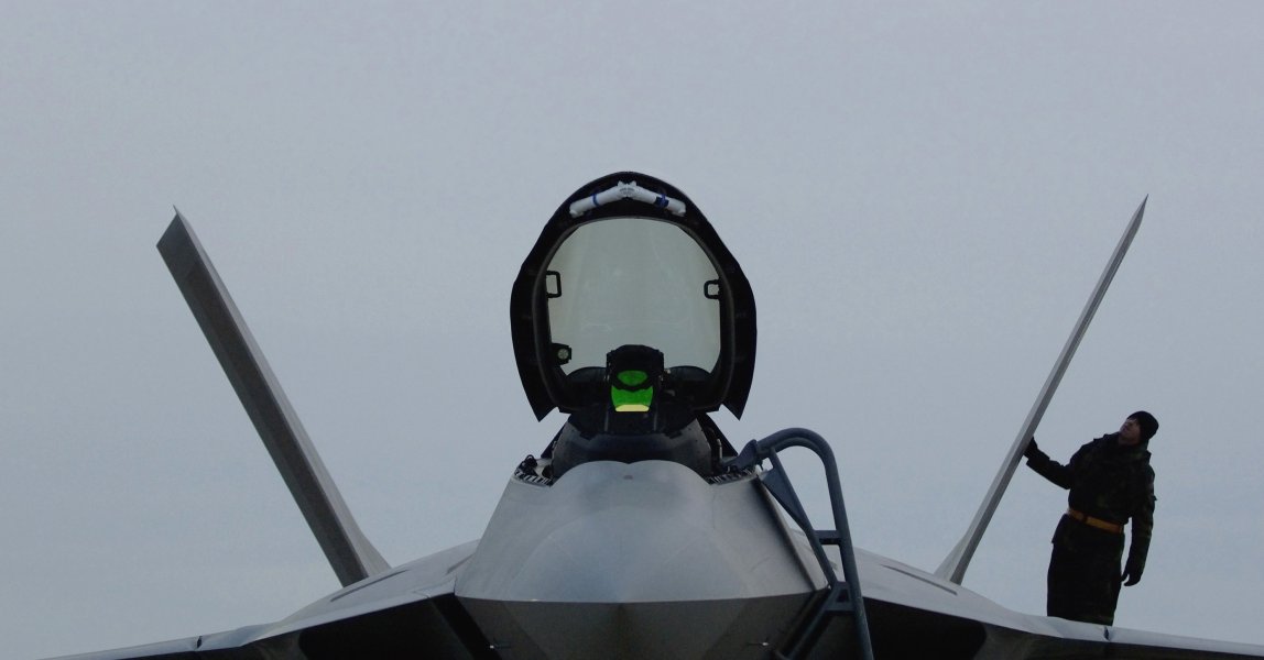 051214-F-2295B-033.jpg